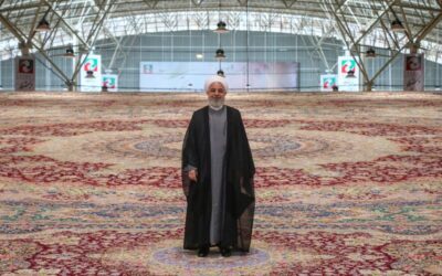 Iran Unveils Monumental Handwoven Carpet: A Masterpiece of Art and Heritage